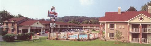 Parkway View of Maples Motor Inn